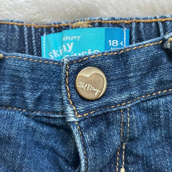 Old Navy 18-24M Dark Wash Skinny Jeans Stretch EUC Baby Girl - Picture 2 of 14